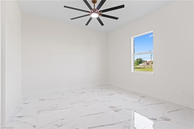 428 Petite AVE, Lehigh Acres, FL 33974