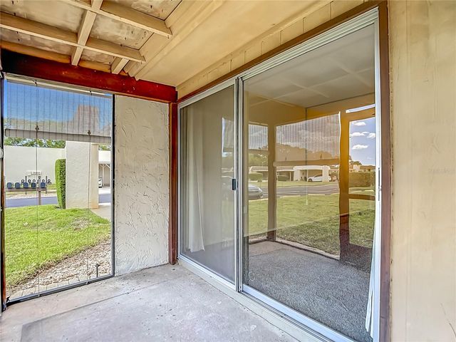 11132 PEMBRIDGE COURT 6, Port Richey, FL 34668