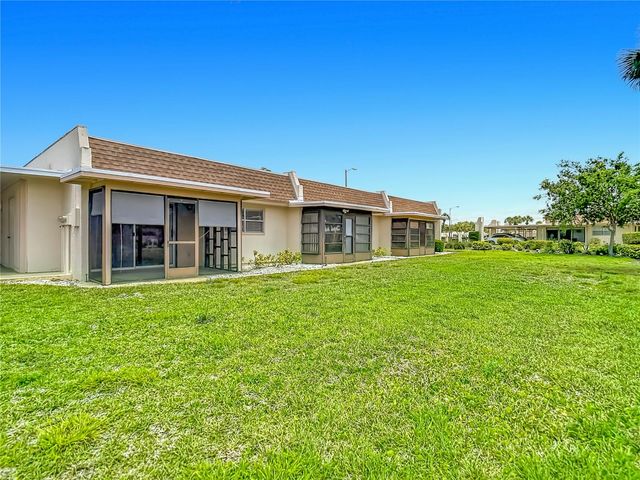 11132 PEMBRIDGE COURT 6, Port Richey, FL 34668