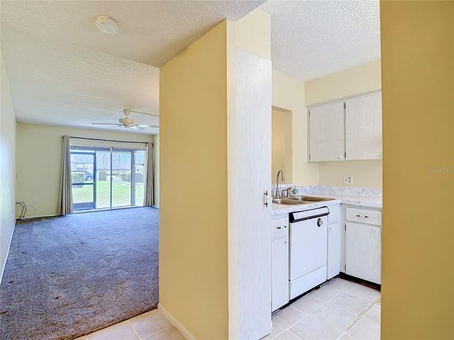 11132 PEMBRIDGE COURT 6, Port Richey, FL 34668