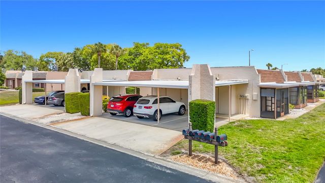 11132 PEMBRIDGE COURT 6, Port Richey, FL 34668