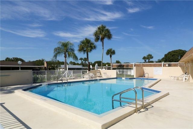 11132 PEMBRIDGE COURT 6, Port Richey, FL 34668