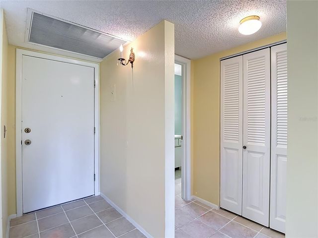 11132 PEMBRIDGE COURT 6, Port Richey, FL 34668