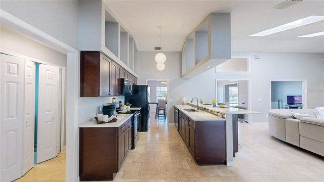 7433 MEGAN ELISSA LANE, Orlando, FL 32819