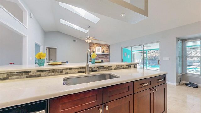 7433 MEGAN ELISSA LANE, Orlando, FL 32819