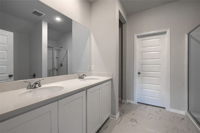 513 BROOK VIEW Drive, Van Alstyne, TX 75495