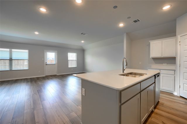 513 BROOK VIEW Drive, Van Alstyne, TX 75495