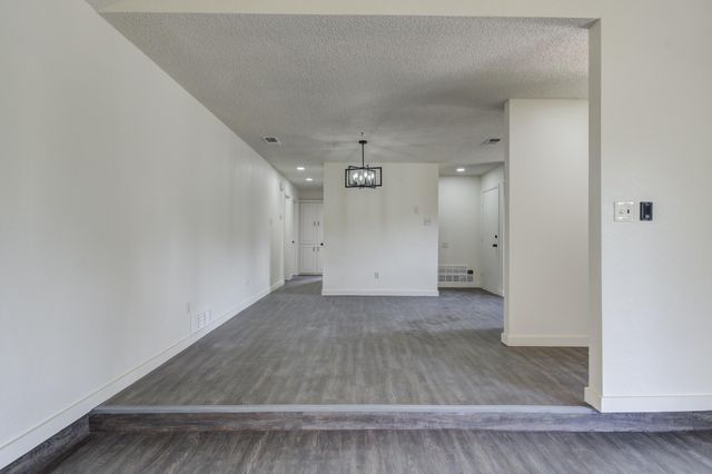 3006 93rd Street, Lubbock, TX 79423