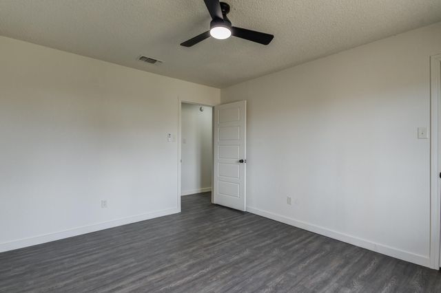 3006 93rd Street, Lubbock, TX 79423