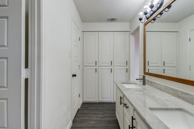 3006 93rd Street, Lubbock, TX 79423