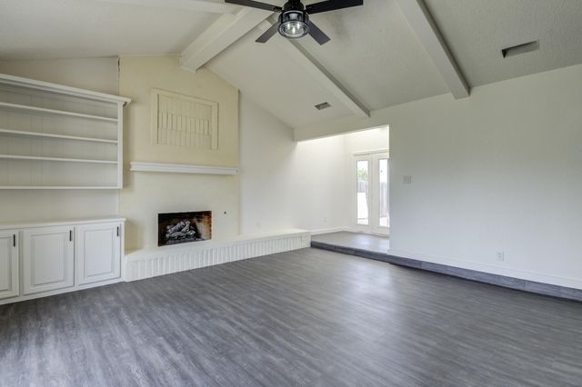 3006 93rd Street, Lubbock, TX 79423