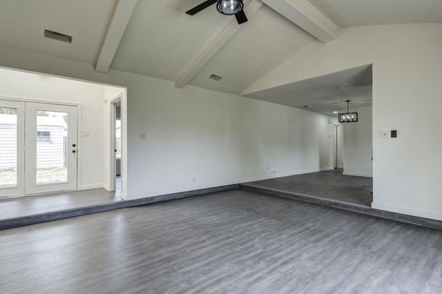 3006 93rd Street, Lubbock, TX 79423