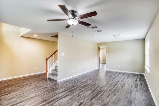 11126 31st Avenue N, Texas City, TX 77591