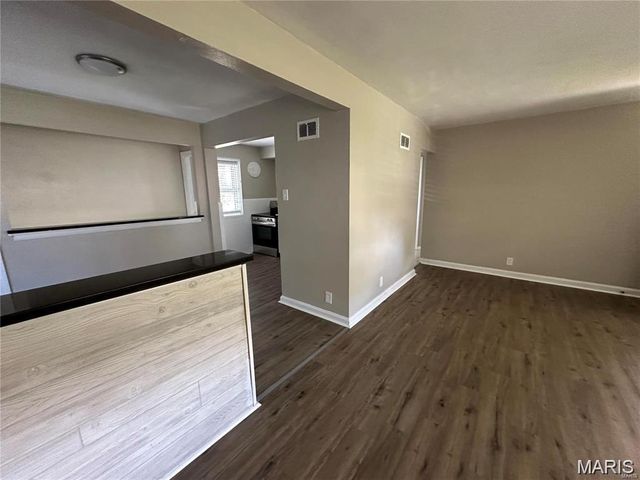 815 Fontaine Place, St Louis, MO 63137