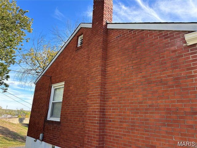 815 Fontaine Place, St Louis, MO 63137