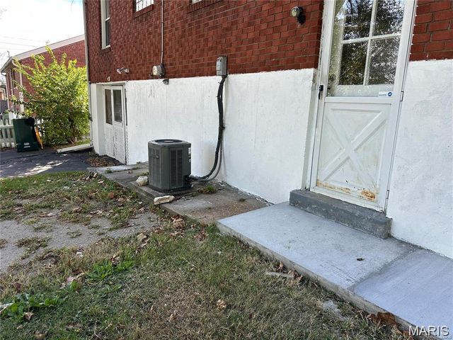 815 Fontaine Place, St Louis, MO 63137