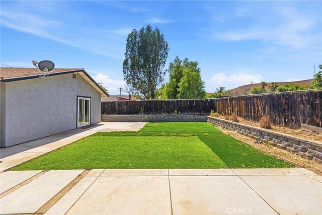 961 Park, Lake Elsinore, CA 92530
