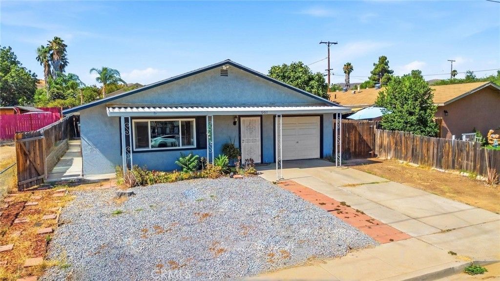 961 Park, Lake Elsinore, CA 92530