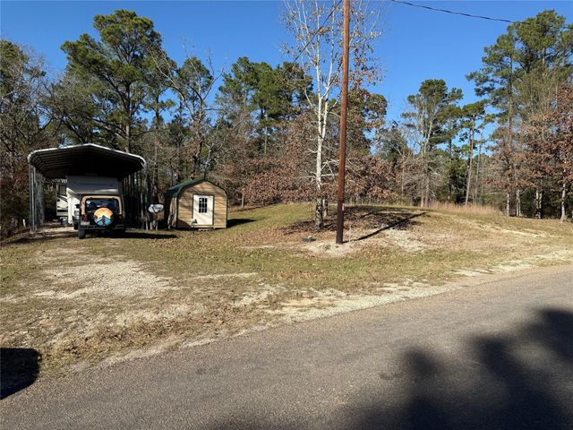 310 Oakwood Lane, Trinity, TX 75862