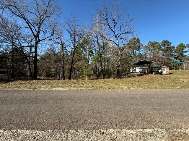 310 Oakwood Lane, Trinity, TX 75862
