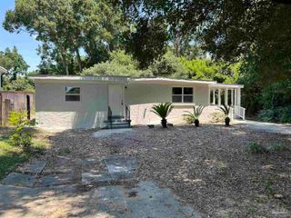 20 Redwood Cir, Pensacola, FL 32506