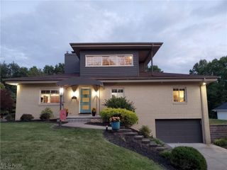 140 Walnut Avenue, St Clairsville, OH 43950