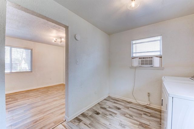 1604 Texas Street, Alvin, TX 77511