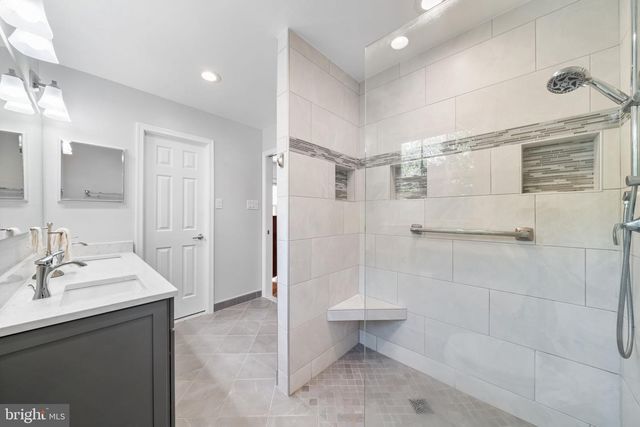 5621 CORNISH WAY, Alexandria, VA 22315