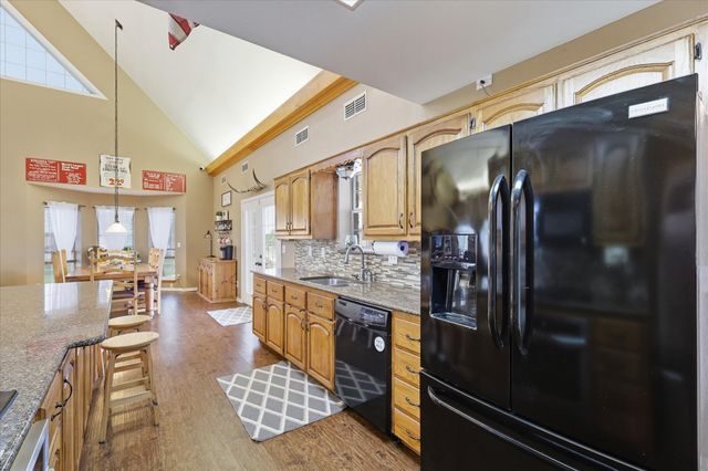 421 County Road 3342, Paradise, TX 76073