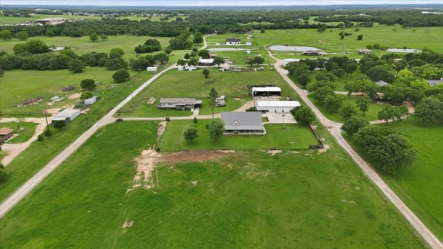 421 County Road 3342, Paradise, TX 76073
