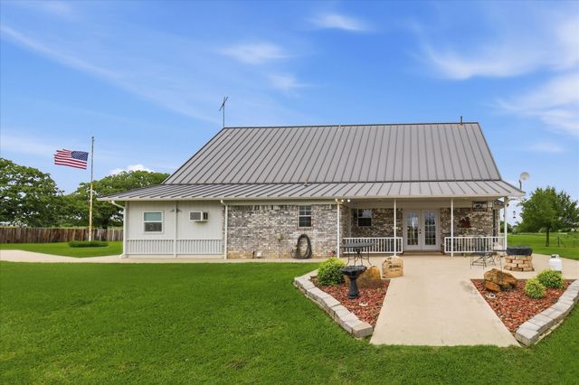 421 County Road 3342, Paradise, TX 76073