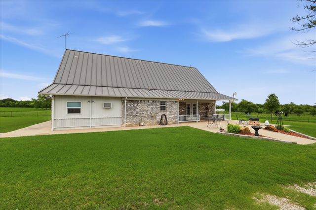 421 County Road 3342, Paradise, TX 76073