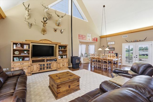 421 County Road 3342, Paradise, TX 76073