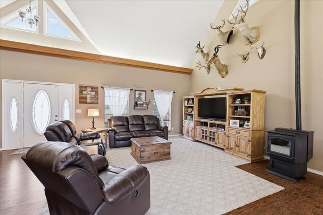 421 County Road 3342, Paradise, TX 76073