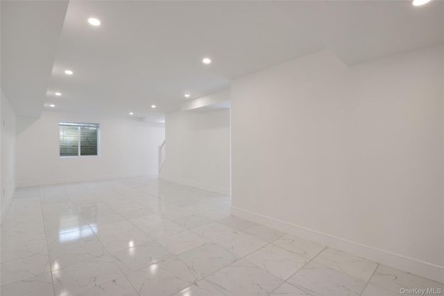 1 Manhasset Avenue, Port Washington, NY 11050