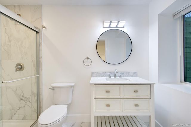 1 Manhasset Avenue, Port Washington, NY 11050