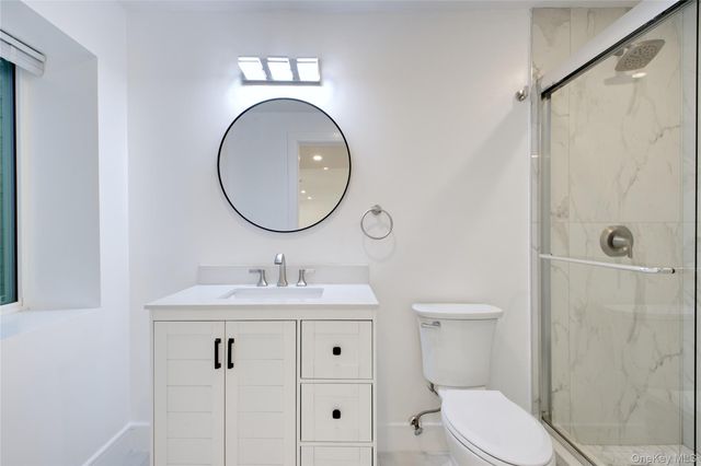 1 Manhasset Avenue, Port Washington, NY 11050