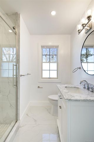 1 Manhasset Avenue, Port Washington, NY 11050