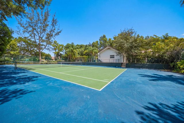 4020 NW 101ST Drive, Coral Springs, FL 33065
