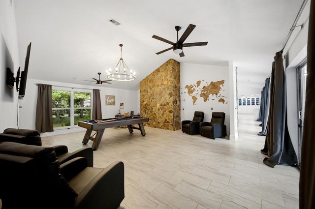 4020 NW 101ST Drive, Coral Springs, FL 33065