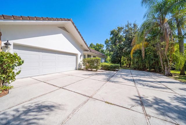 4020 NW 101ST Drive, Coral Springs, FL 33065