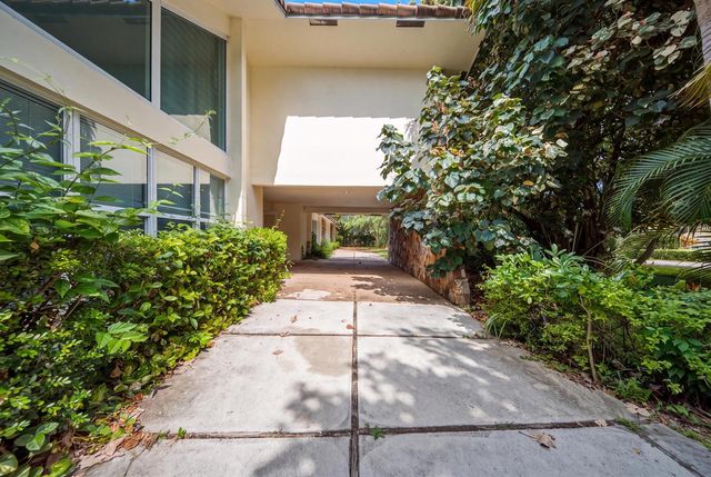 4020 NW 101ST Drive, Coral Springs, FL 33065