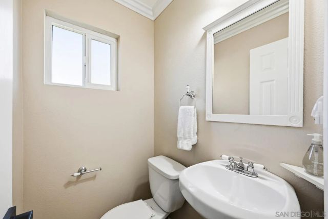 944 Hillhaven Rd, Escondido, CA 92027