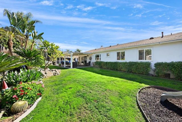 944 Hillhaven Rd, Escondido, CA 92027