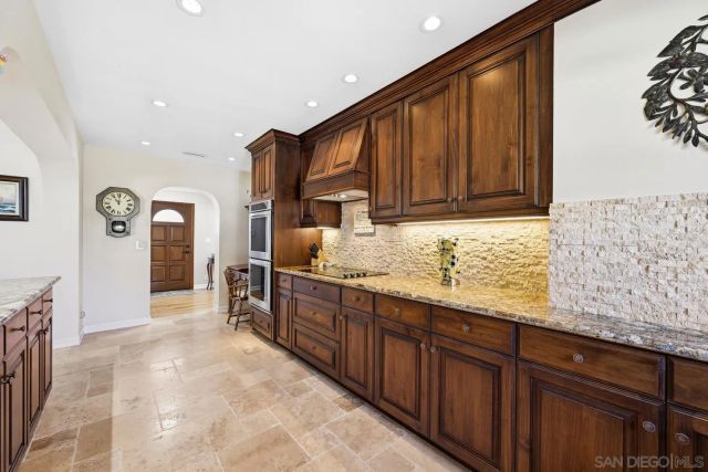 944 Hillhaven Rd, Escondido, CA 92027