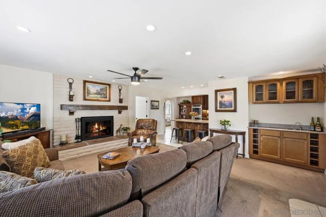 944 Hillhaven Rd, Escondido, CA 92027