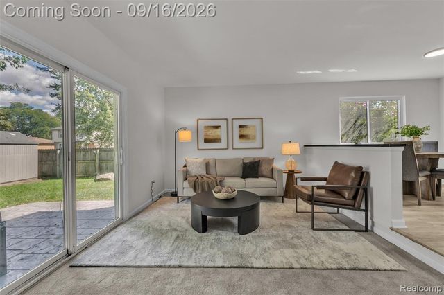 39202 Dillingham Street, Westland, MI 48186