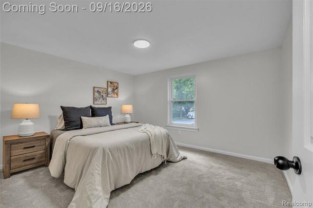 39202 Dillingham Street, Westland, MI 48186