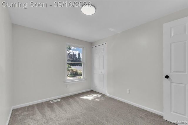 39202 Dillingham Street, Westland, MI 48186