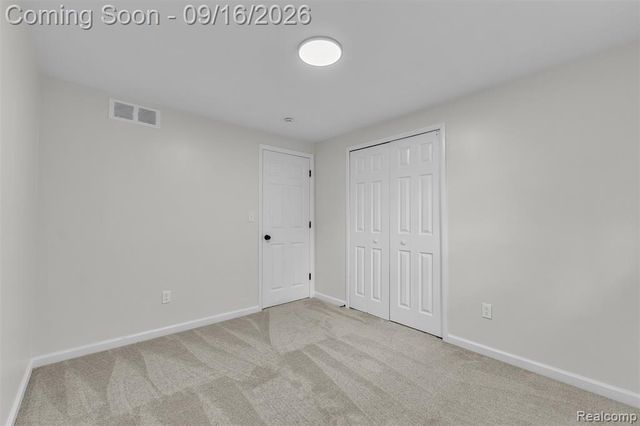 39202 Dillingham Street, Westland, MI 48186